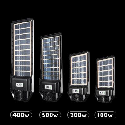 100W 200W 300W 400W ทั้งหมดในไฟถนนพลังงานแสงอาทิตย์แบบรวม LED หนึ่งดวง